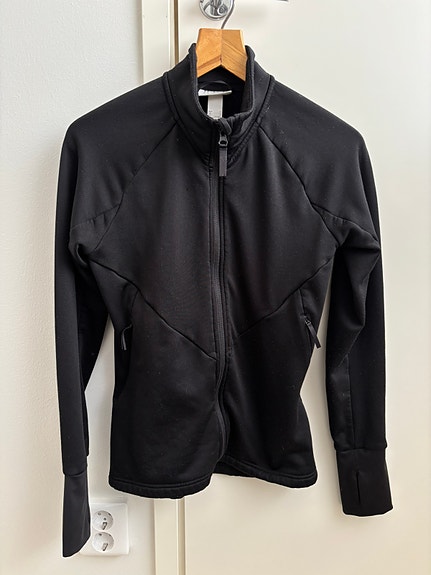 H&M Move Urheilutakki