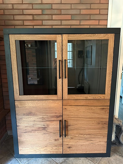Bodahl Møbler Lucca -sarjan highboard/vitriini ja TV-taso/Senkki.