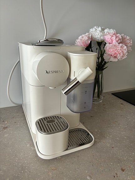 Nespresso Gran lattissima kahvikone