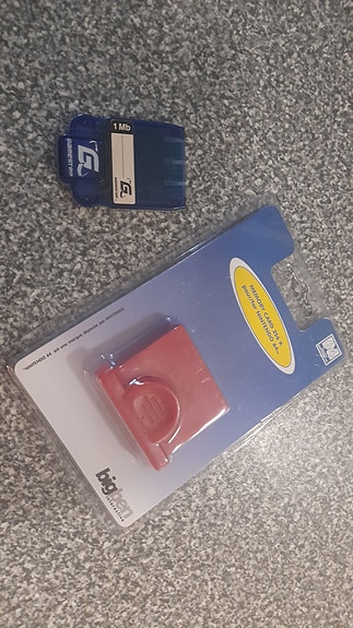 PS1 ja Nintendo 64 muistikortit
