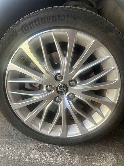 Toyotan vanteet ja renkaat
