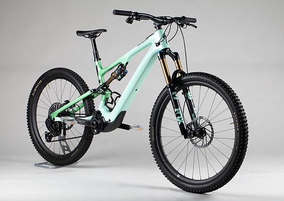 Specialized Turbo Levo SL Pro Carbon - käytetty sähköpyörä 178-193 cm ajaja