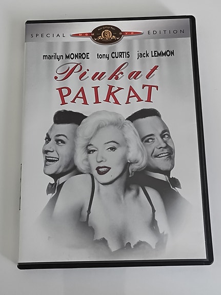 Piukat paikat DVD-elokuva