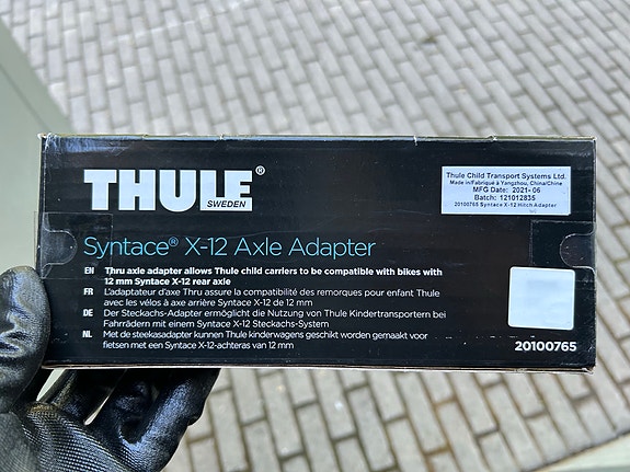 Thule Syntace X-12 Axle Adapter -akselisovitin pyörän peräkärrylle