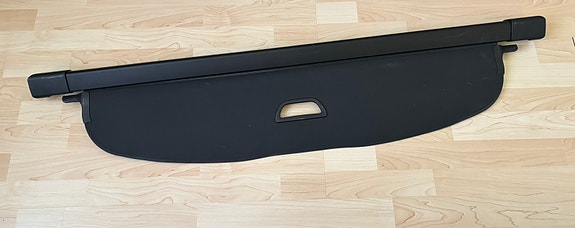 MERCEDES C CLASS tavaratila hattuhylly
