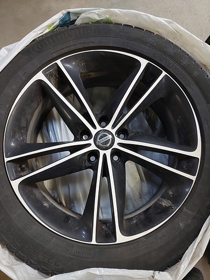 Continental 225/55 R19 kitkat + alumiinivanteet