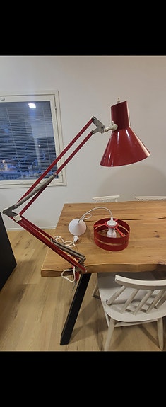 Myydään retro valaisimet