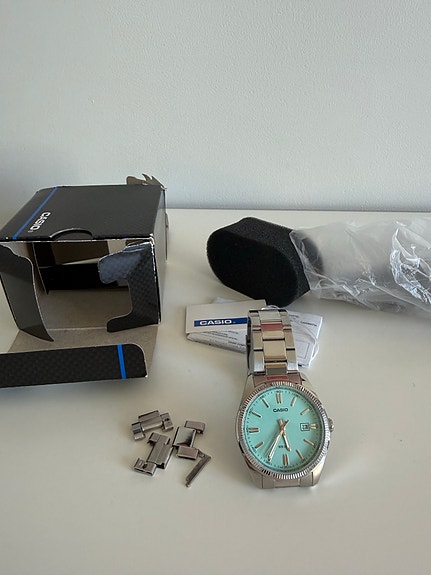 Casio tiffany blue miesten rannekello