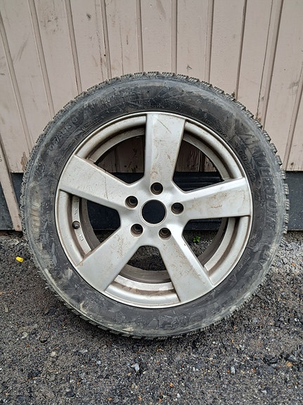 MB w204 nastarenkaat vanteineen