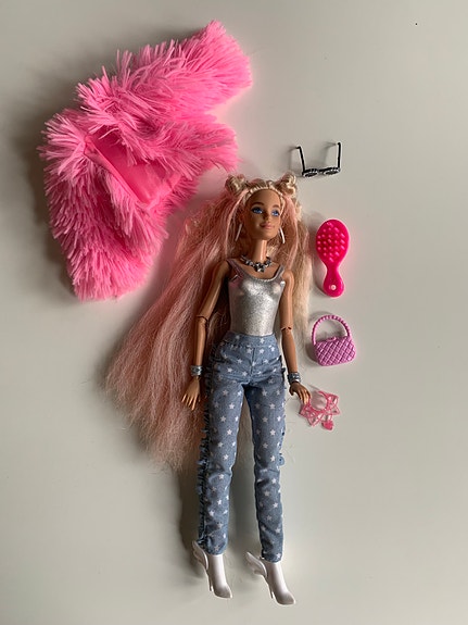Barbie ja tarvikkeet