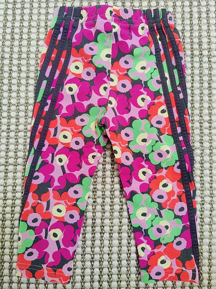 Adidas x Marimekko Unikko housut 86