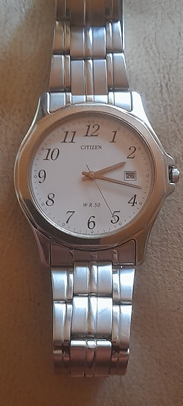 Citizen Quartz rannekello