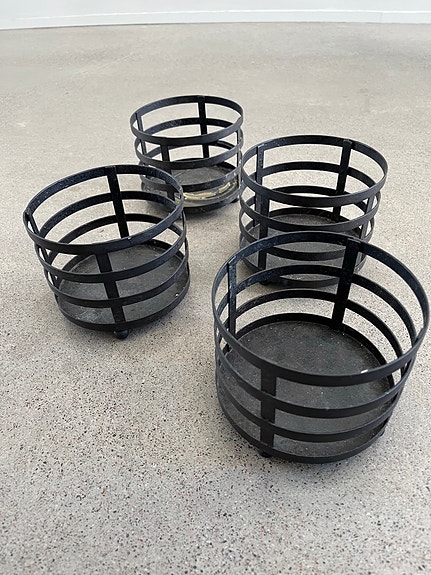 Ulkotulien metalliset jalat/telineet 4kpl