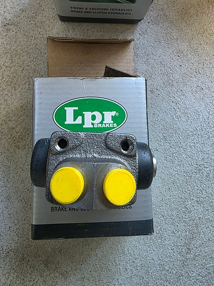 Ford jarrusylinterit 2 kpl