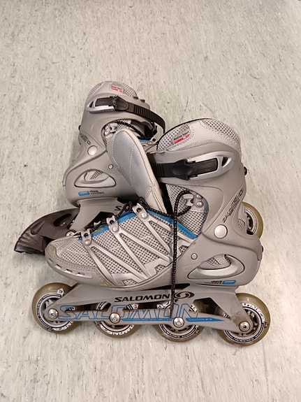 Salomon rullaluistimet koko 42 harmaa