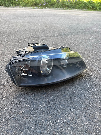 Audi 8p S3 ajovalo / xenon-umpio oikea 8P0 941 030 S