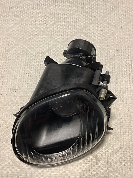 96BG15K205 AD oik sumuvalo Ford Mondeo II