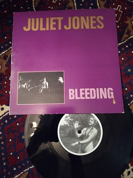 Juliet Jonesin Sydän - Bleeding 10" Mini LP