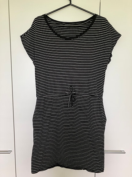 Vero Moda trikoomekko