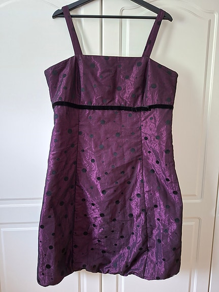 S.T.I. kotimainen violetti juhlamekko, koko XL