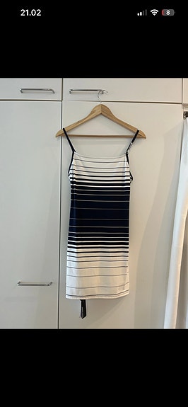 Andres Sarda kesämekko