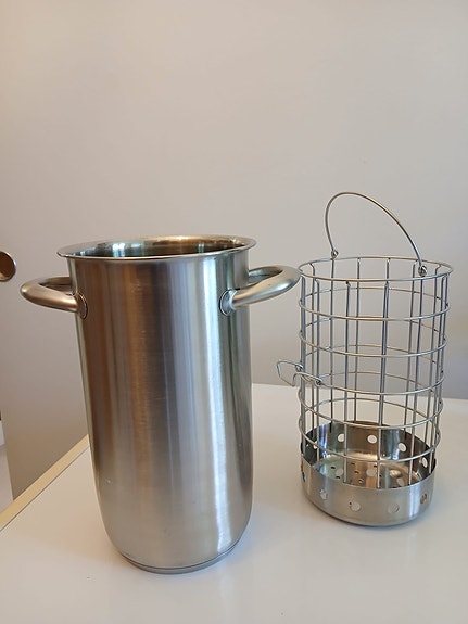 IKEA 365+ teräksinen parsakattila ja kori