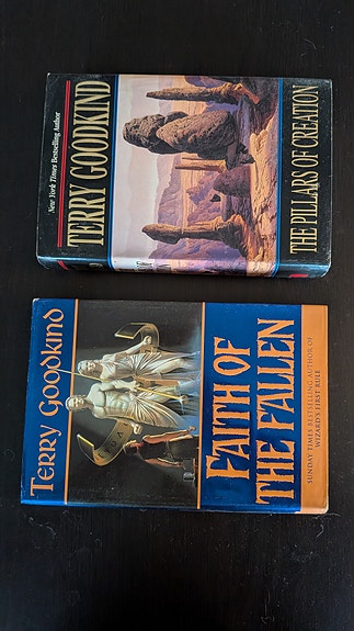 Terry Goodkind: Sword of Truth / Totuuden miekka -kirjapaketti (2 kpl)