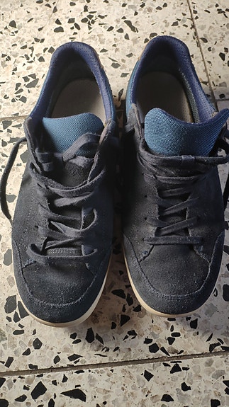 Lowa Gore-Tex tennarit koko 43,5 tummansiniset