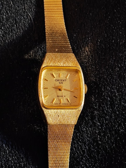 Vintage rannekello, Orient