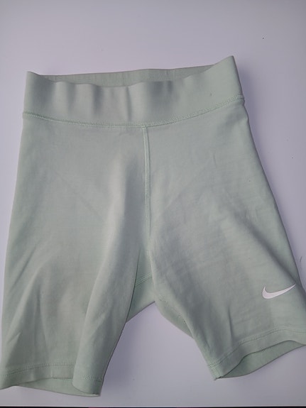 Nike shortsit