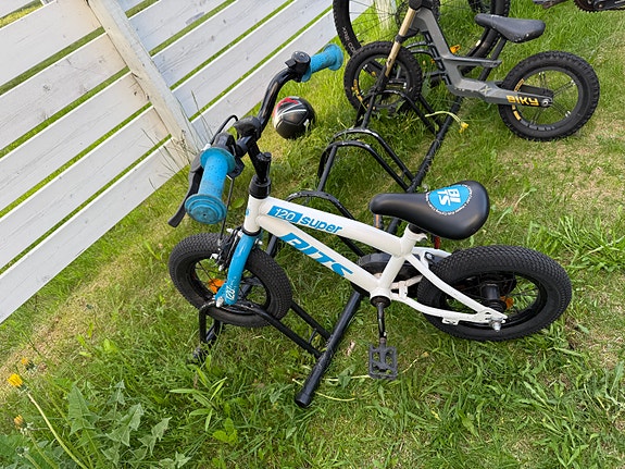 Lasten polkupyörä 12”