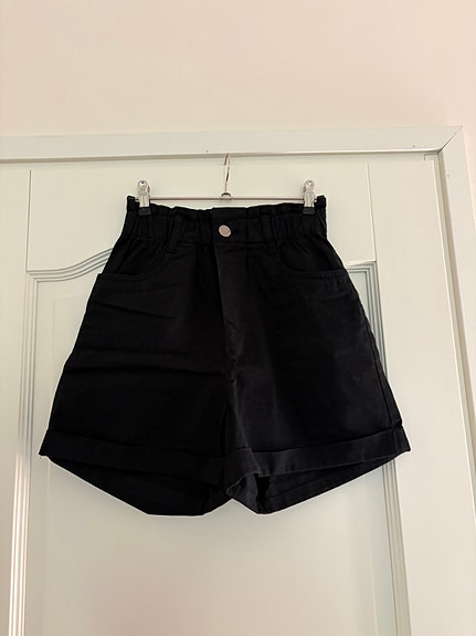 Hm shortsit XS