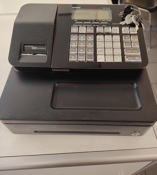 Kassakone rahalokerolla casio