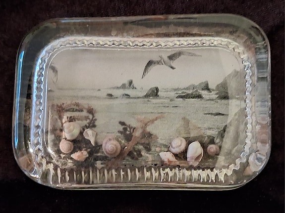 Vintage lasinen paperipaino