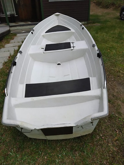 Suvi 440 tasaperävene
