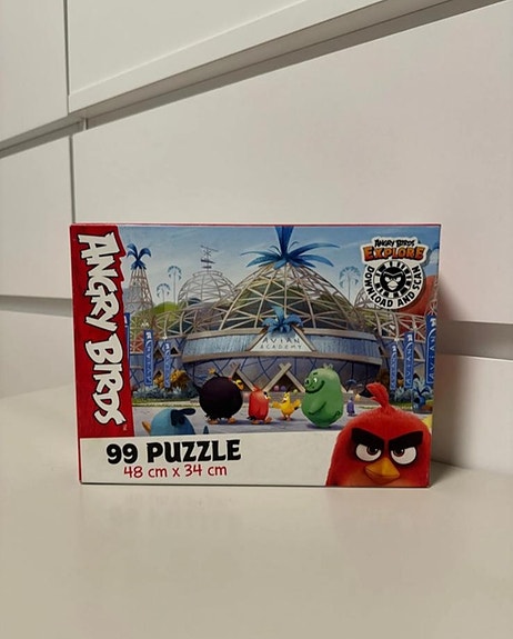 Angry Birds palapeli 99 palaa