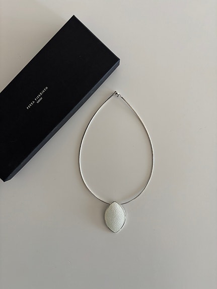 Platinoro Design: Pekka Piekäinen riipus Marquize