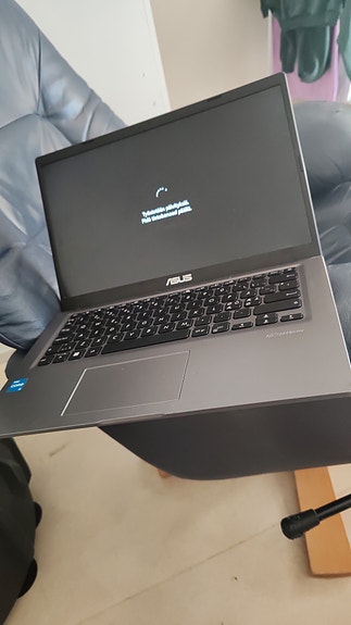 Asus kannettava tietokone 15" harmaa