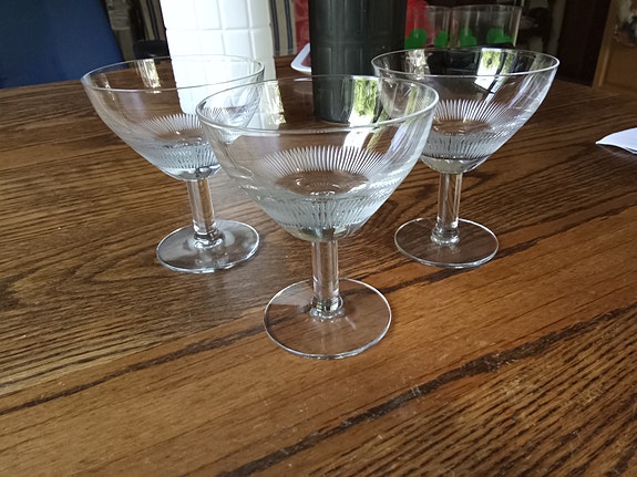 Kaj Franck. Fennia - sarjan sherry tai likööri lasit,3 kpl.