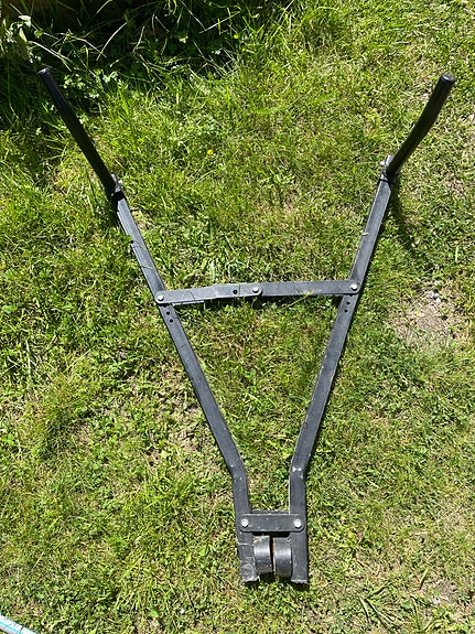 Polkupyörän kuljetusteline auton vetokoukkuun