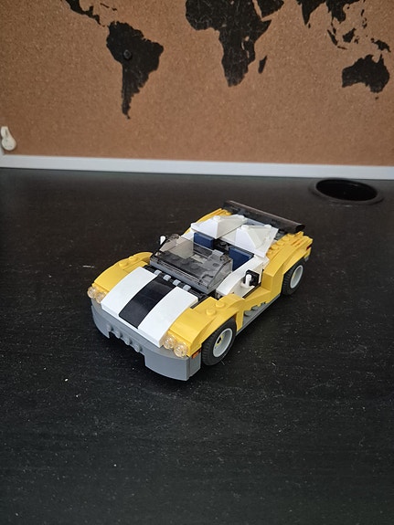 Lego auto avo/katto