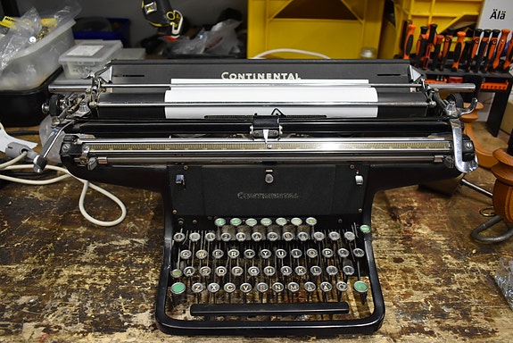 (M)26135 Continental kirjoituskone