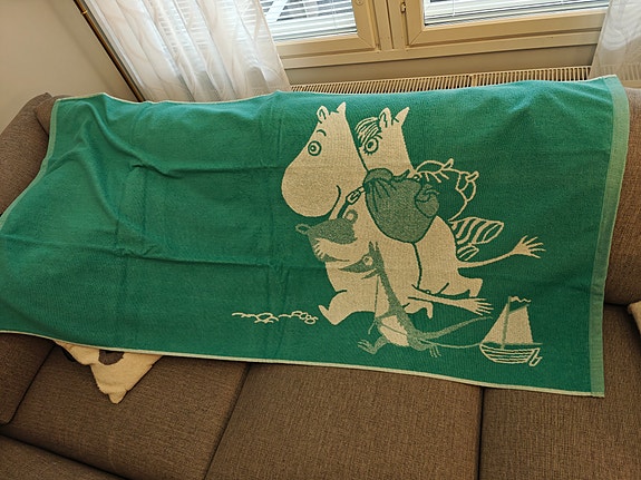 2 kpl Finlayson Muumi kylpypyyhe, vihreä ja punainen