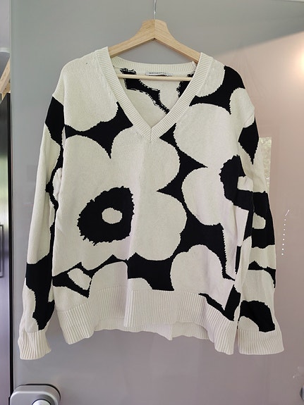 Marimekko Päivä Unikko neulepusero