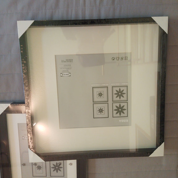 musta Ikea Ribba 50 x 50 kehys