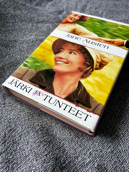 Jane Austen : Järki ja tunteet