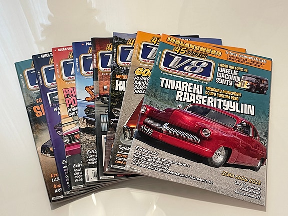 V8-lehtiä vuodelta 2023