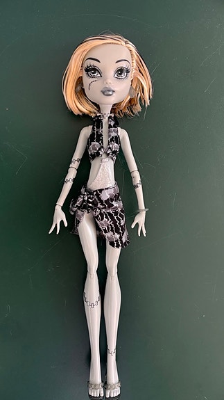 Monster High Frankie Stein -nukke