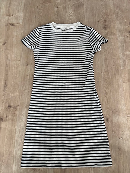H&M mekko tytöille