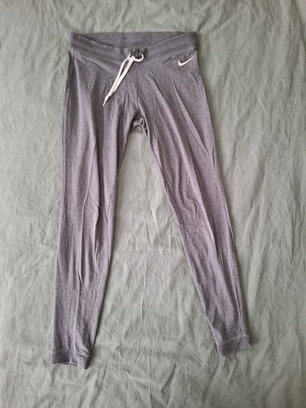 Nike collegehousut